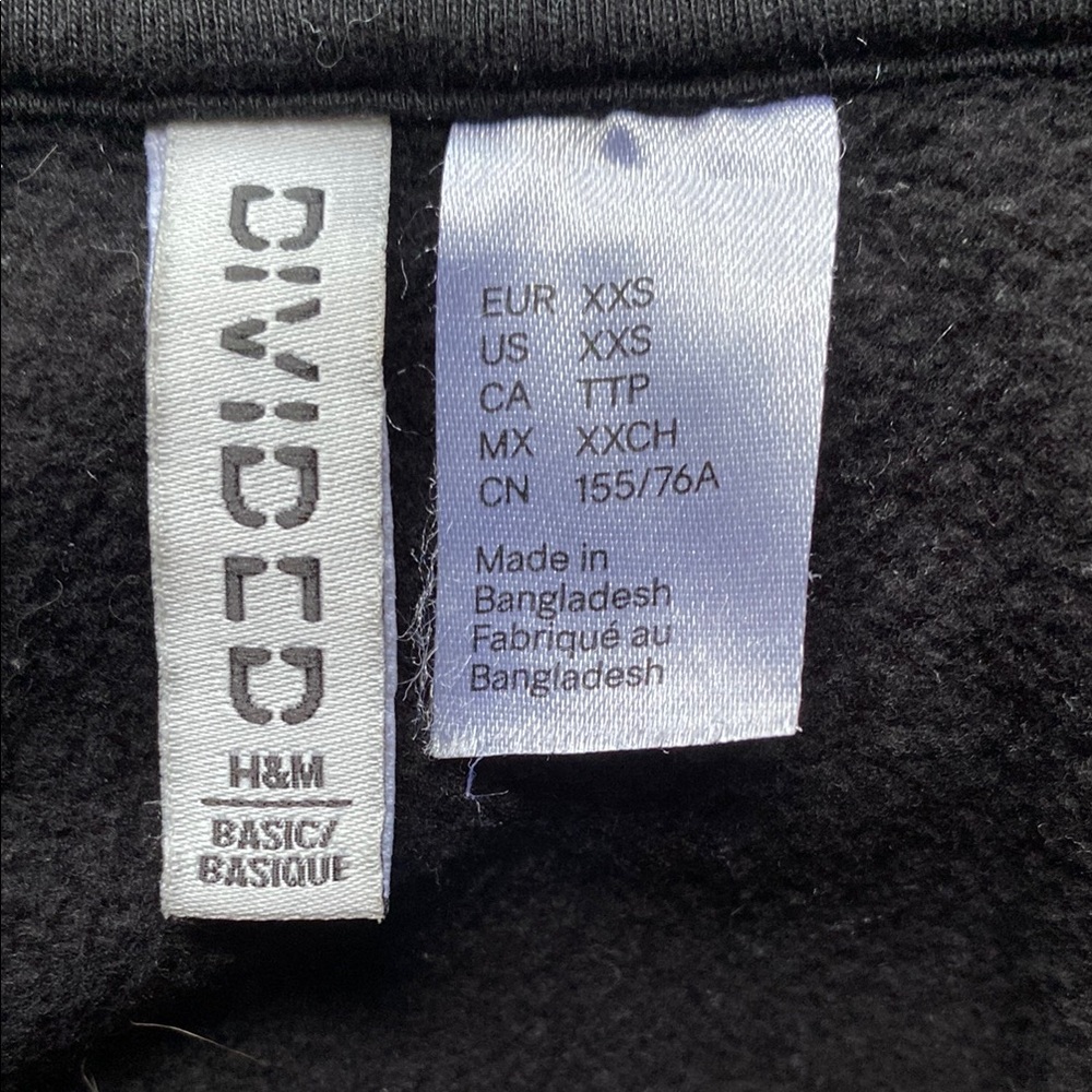 H&M Divided Classic Black Apparel
